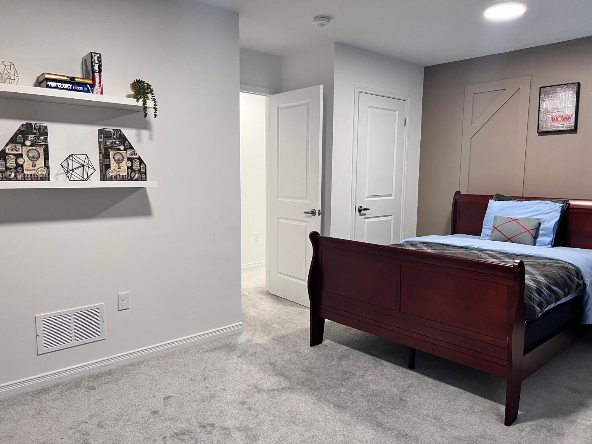 Spacious 4-Bedroom Home, Comfortably Sleeps 10 แบร์รี ภายนอก รูปภาพ